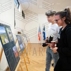 Vernisáž a vyhlášení Fotosoutěže HOKUS FOKUS 2024